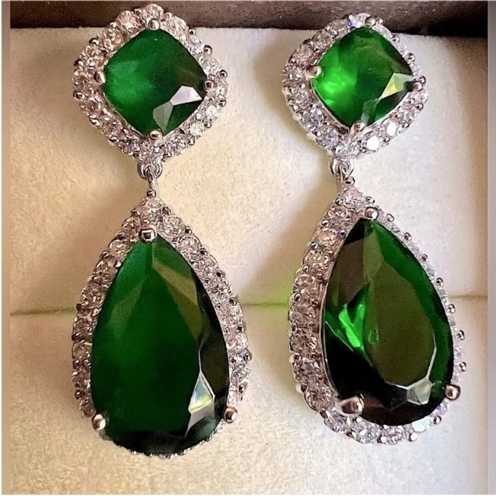 Emerald Green and Silver Teardrop Earrings